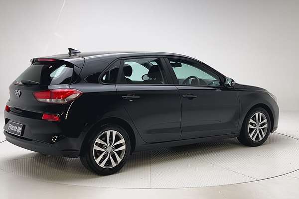 2017 Hyundai i30 Active PD thumb-7