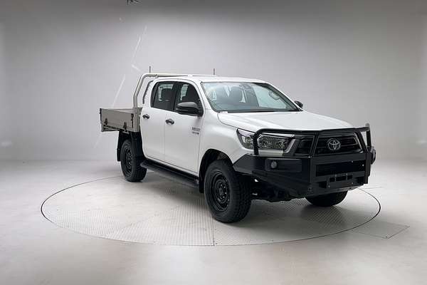 2021 Toyota Hilux SR GUN126R 4X4 thumb-1