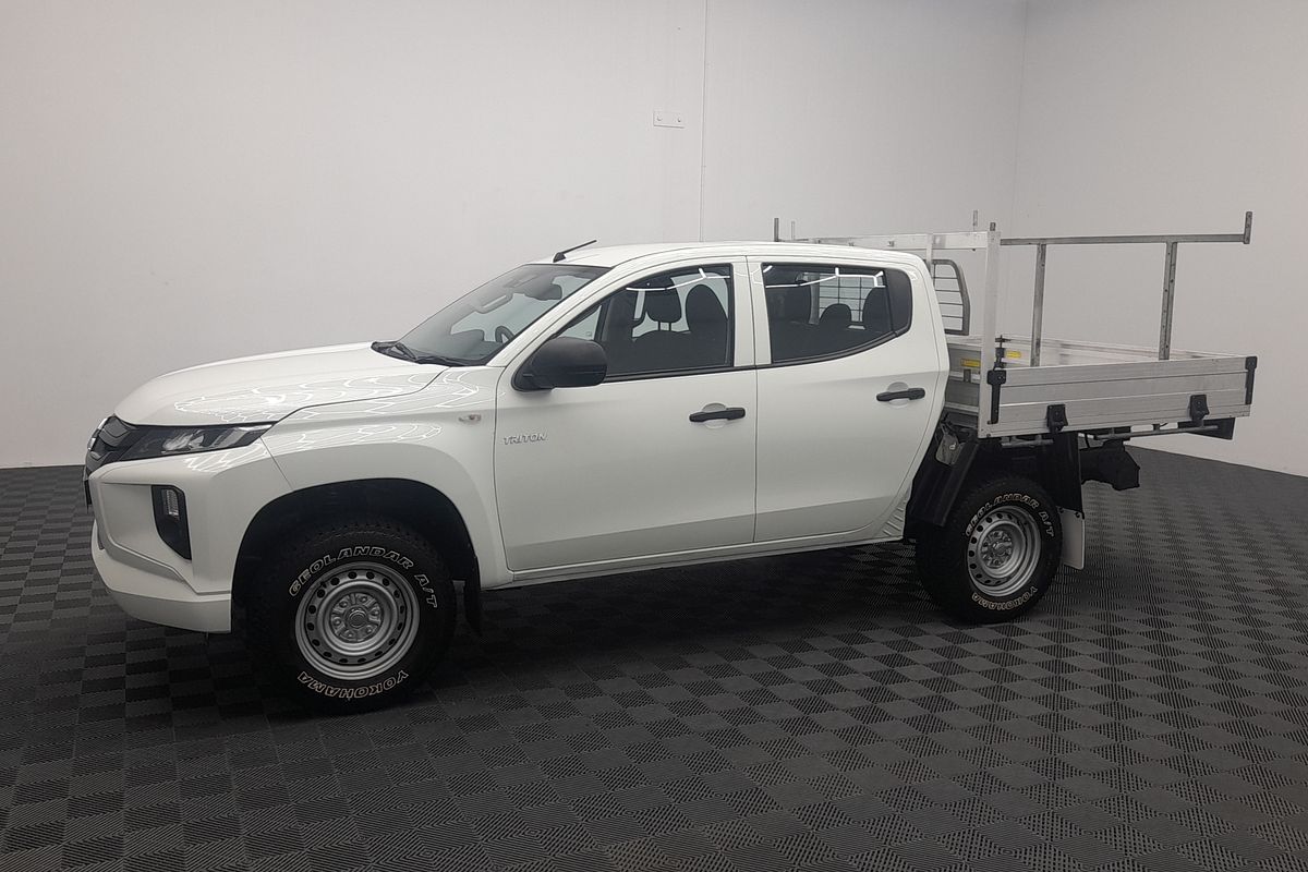 2022 Mitsubishi Triton GLX MR 4X4