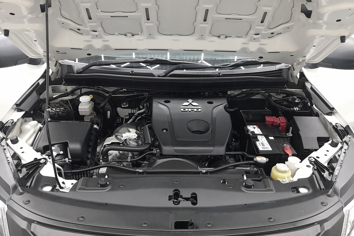 2022 Mitsubishi Triton GLX MR 4X4