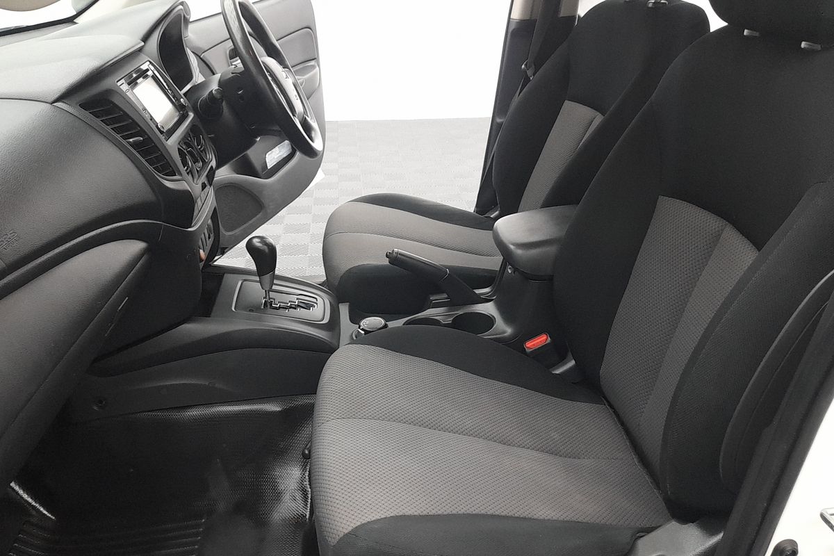 2022 Mitsubishi Triton GLX MR 4X4