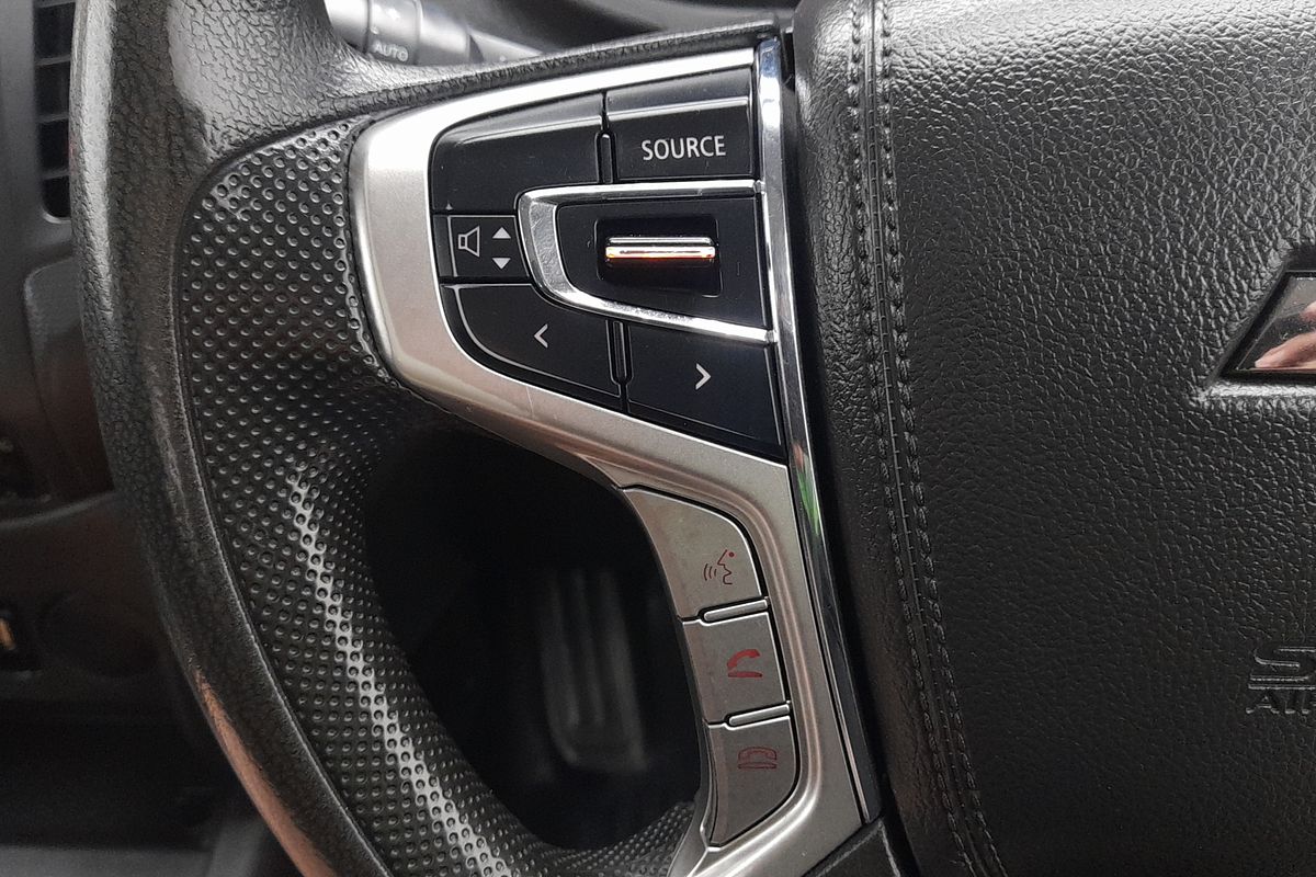 2022 Mitsubishi Triton GLX MR 4X4