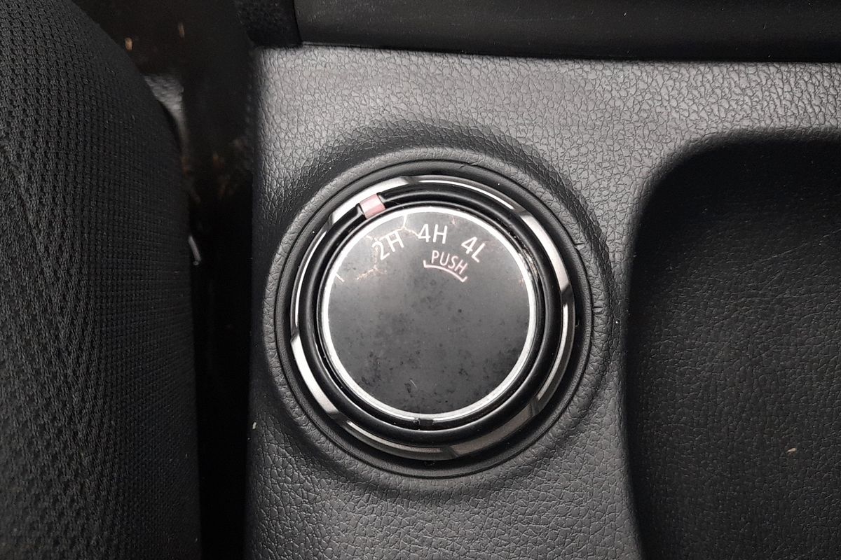 2022 Mitsubishi Triton GLX MR 4X4