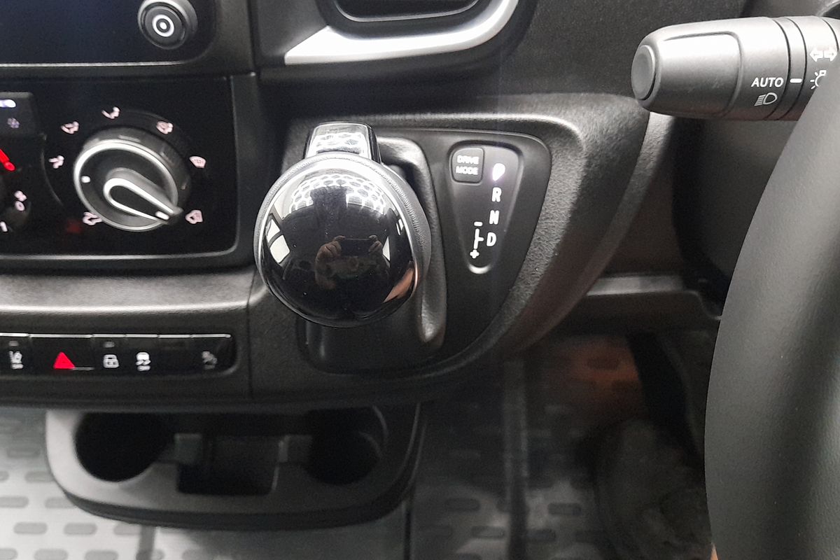 2025 Peugeot Boxer Pro X250 LWB Mid Roof