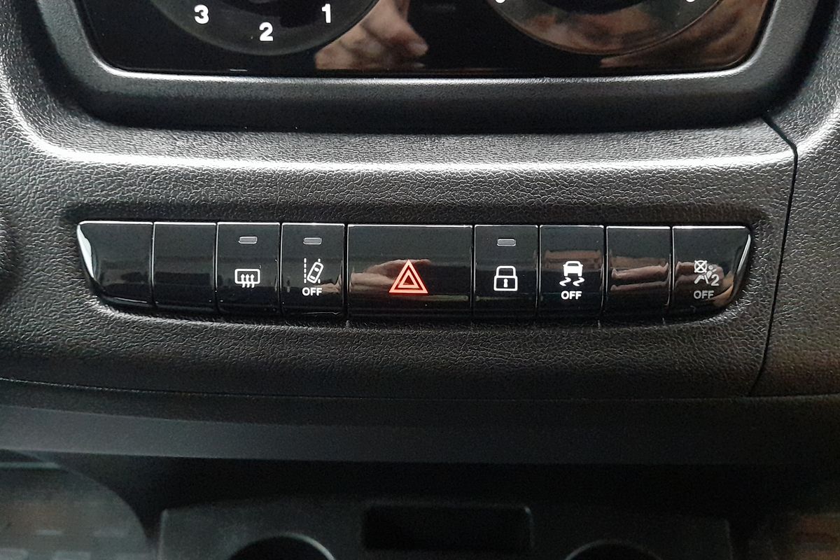 2025 Peugeot Boxer Pro X250 LWB Mid Roof