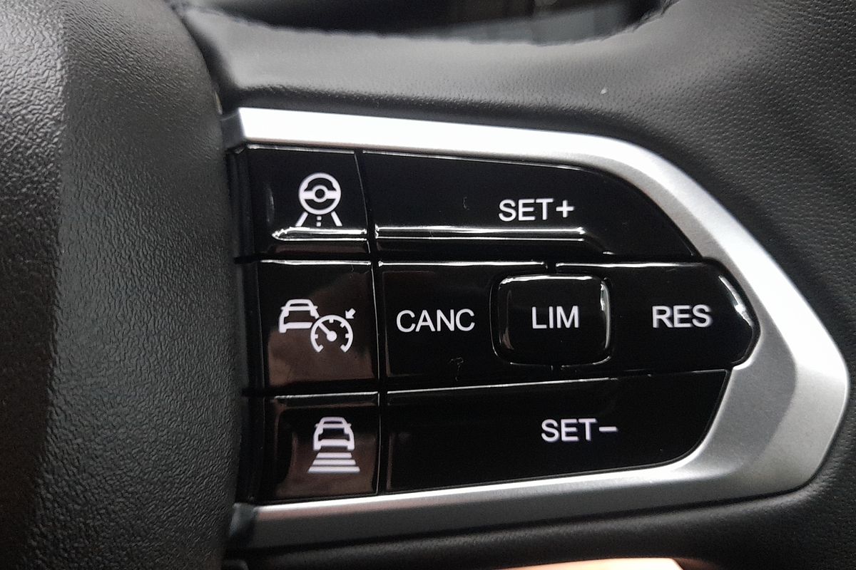 2025 Peugeot Boxer Pro X250 LWB Mid Roof