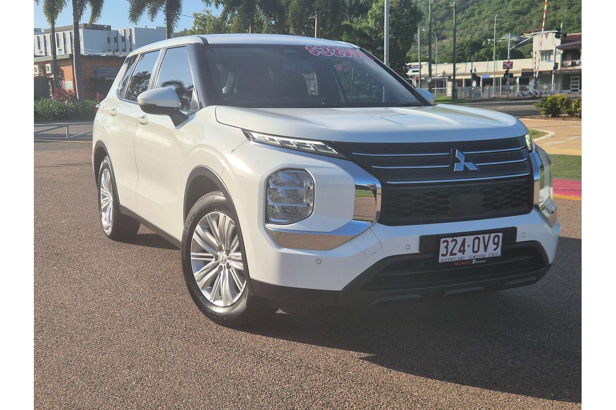 2022 Mitsubishi Outlander ES ZM