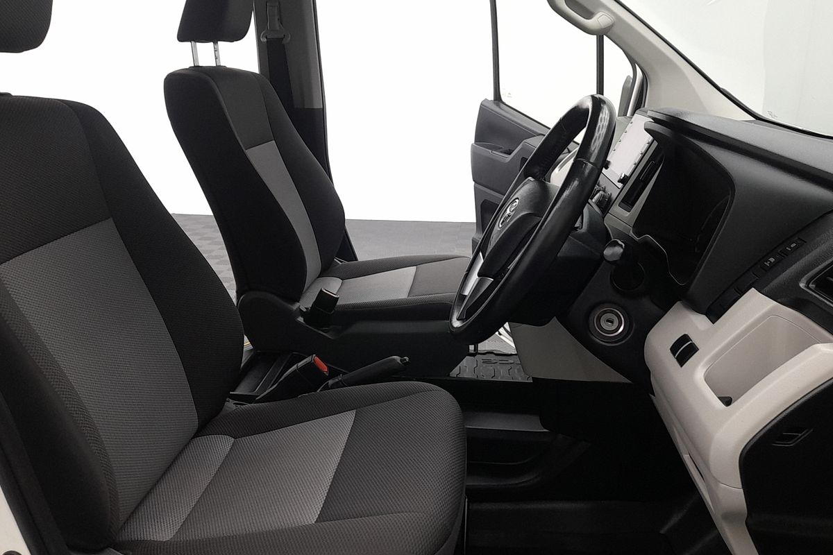 2021 Toyota Hiace Commuter GDH322R ELWB High Roof