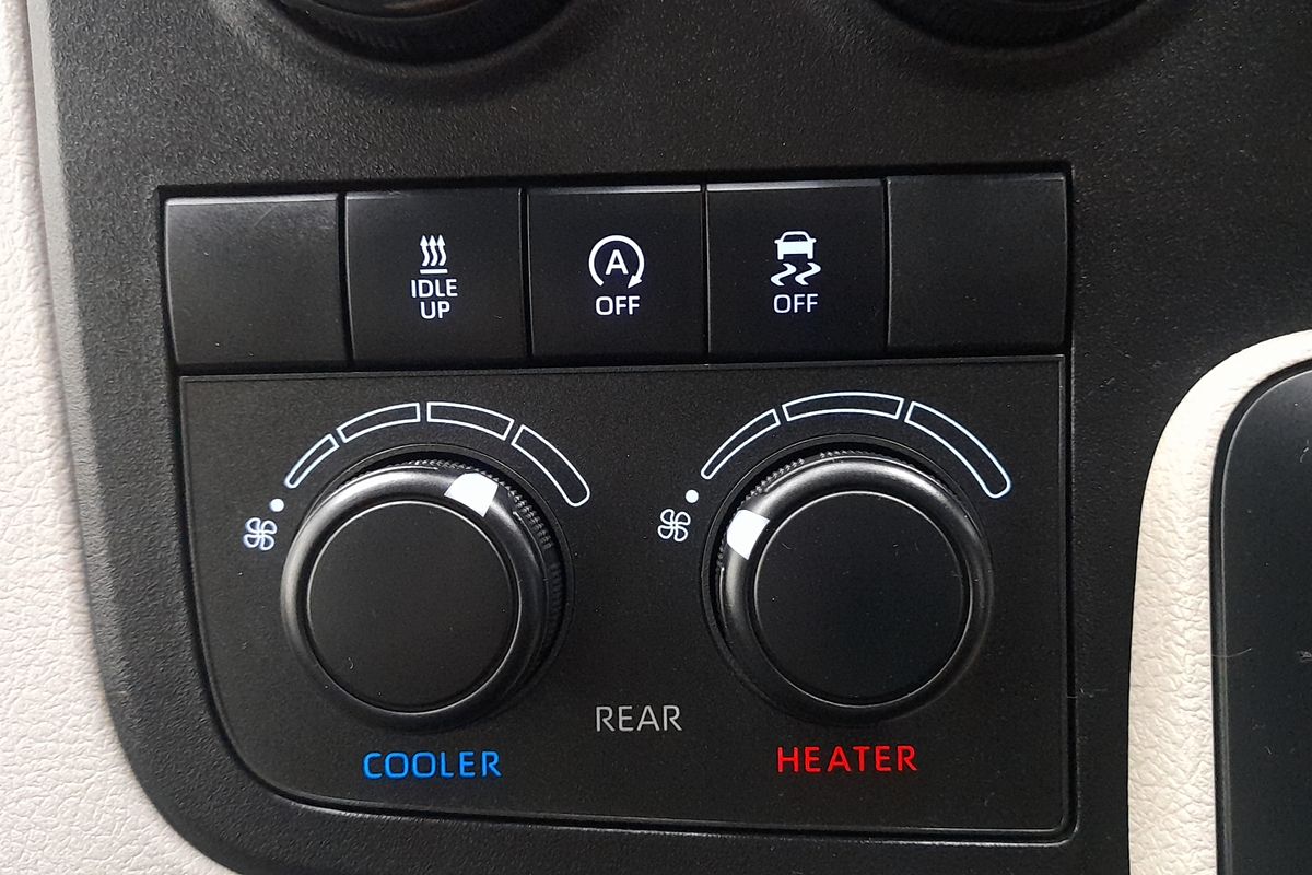 2021 Toyota Hiace Commuter GDH322R ELWB High Roof