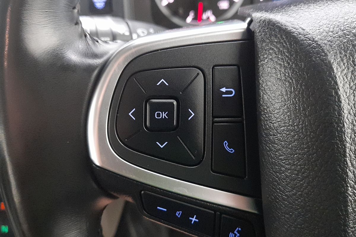 2021 Toyota Hiace Commuter GDH322R ELWB High Roof