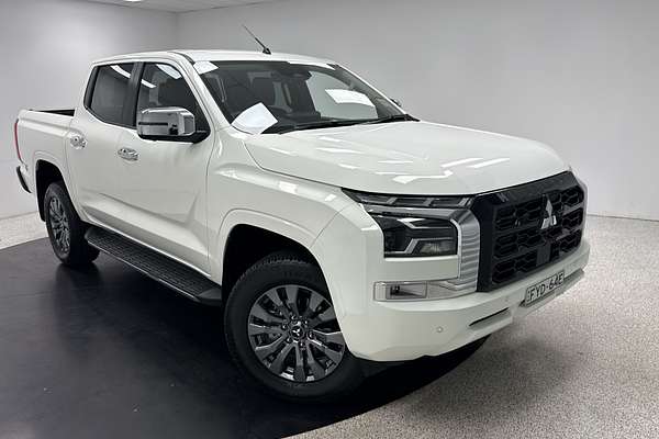 2025 Mitsubishi Triton GLS MV 4X4