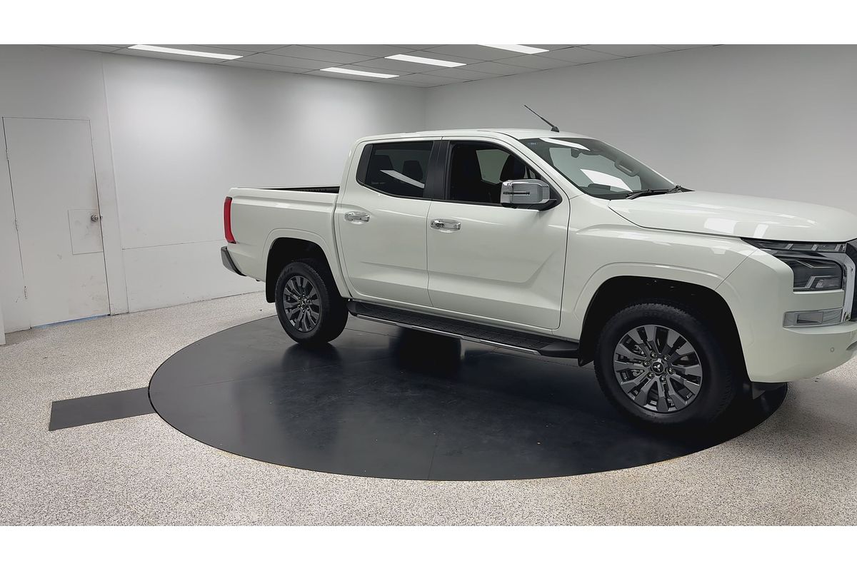 2025 Mitsubishi Triton GLS MV 4X4