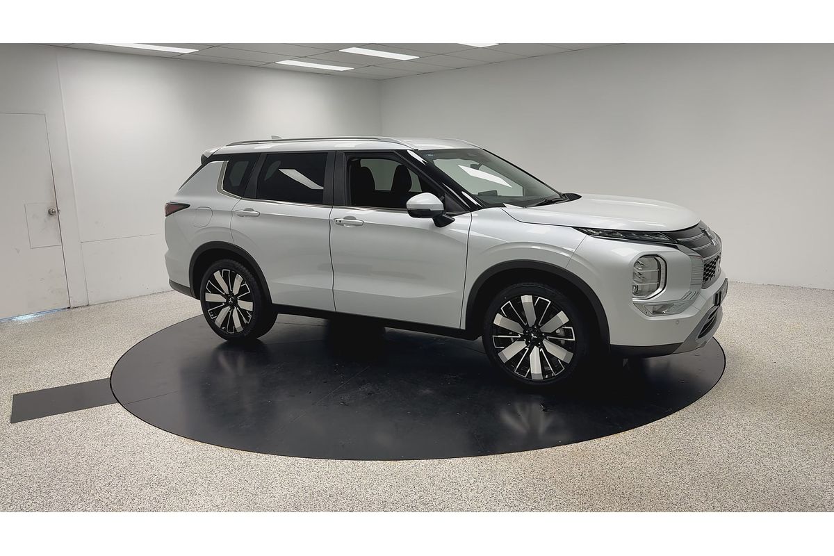 2025 Mitsubishi Outlander Aspire ZM