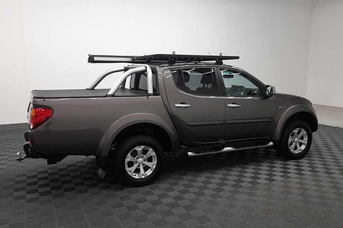 2015 Mitsubishi Triton GLX-R MN 4X4