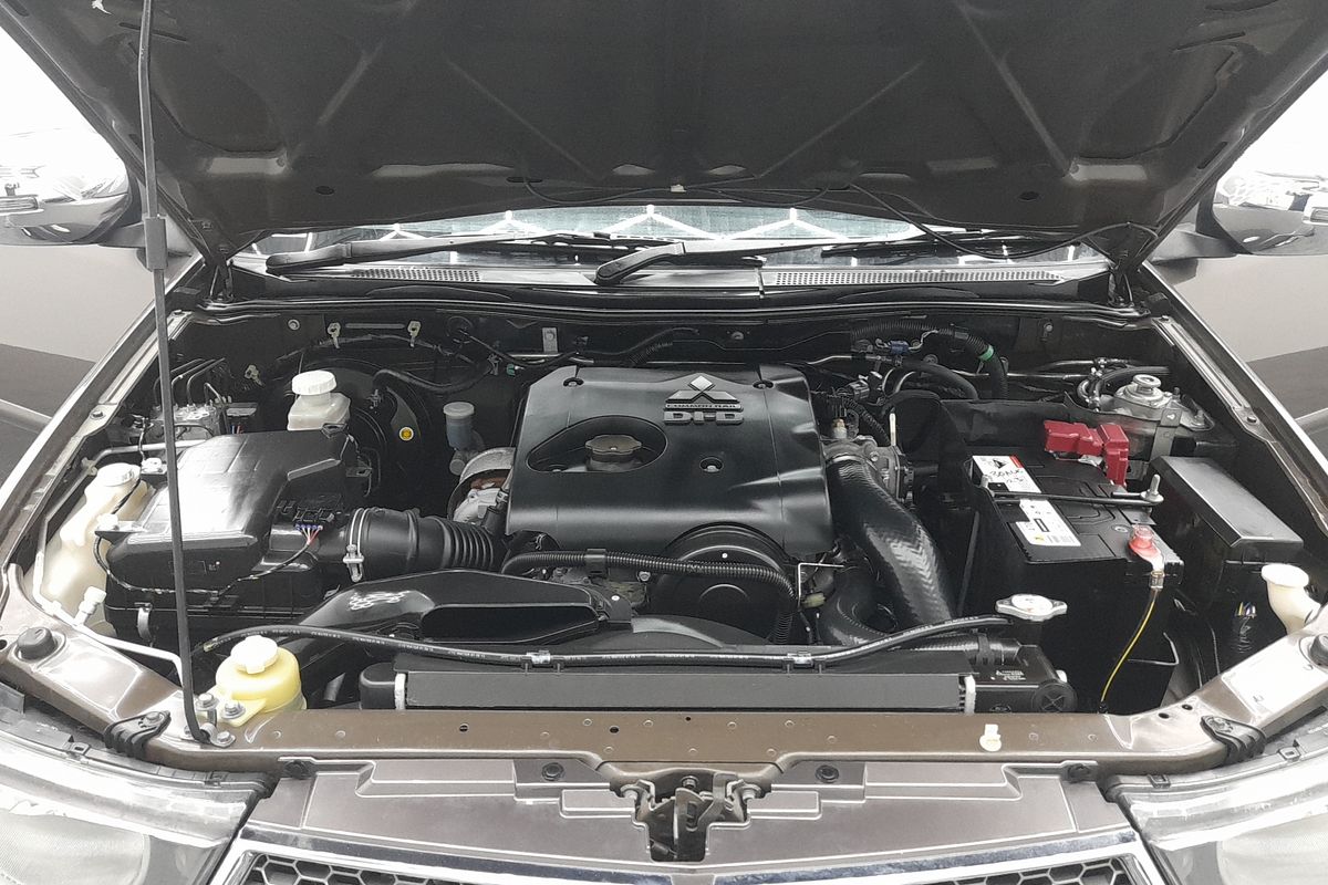 2015 Mitsubishi Triton GLX-R MN 4X4