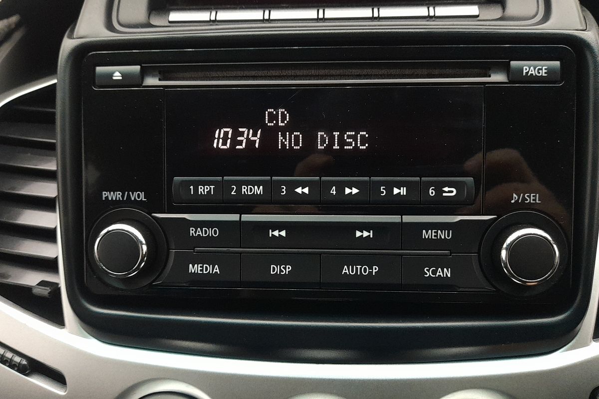 2015 Mitsubishi Triton GLX-R MN 4X4