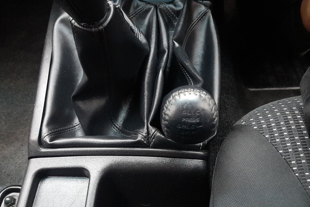 2015 Mitsubishi Triton GLX-R MN 4X4