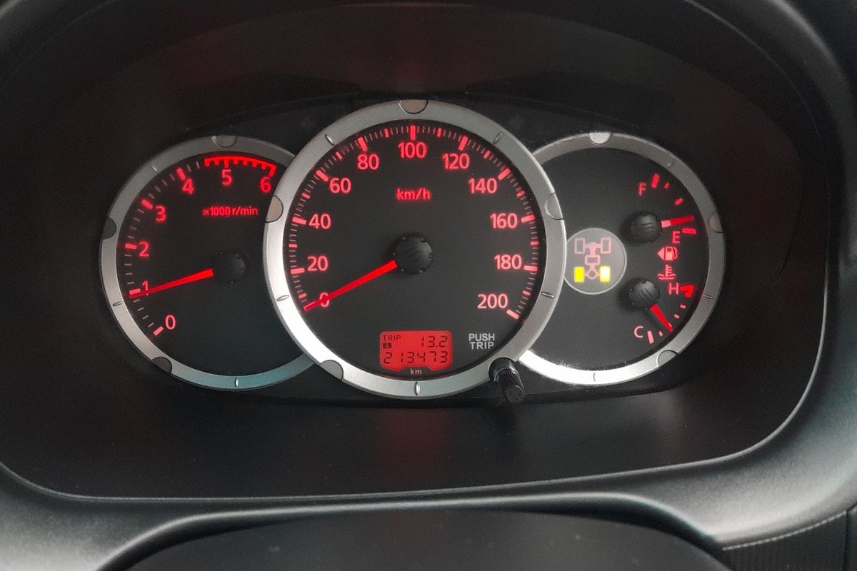 2015 Mitsubishi Triton GLX-R MN 4X4