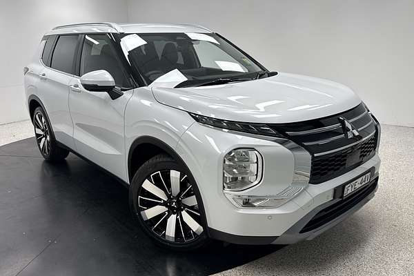 2025 Mitsubishi Outlander Aspire ZM