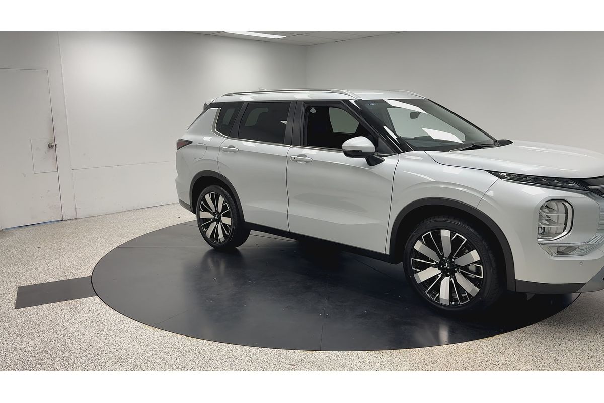 2025 Mitsubishi Outlander Aspire ZM