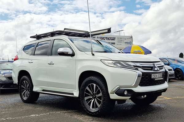 2017 Mitsubishi Pajero Sport GLS QE
