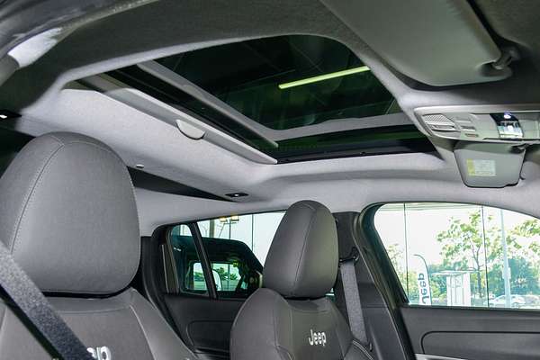 2024 Jeep Avenger Summit JJ thumb-10