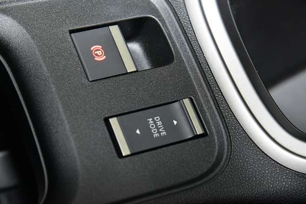 2024 Jeep Avenger Summit JJ thumb-14