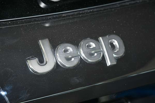 2024 Jeep Avenger Summit JJ thumb-20