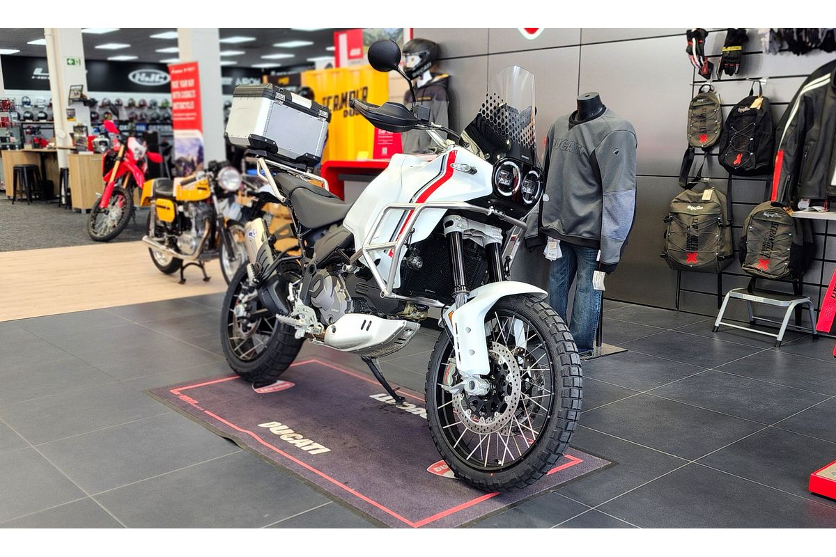 2022 Ducati DESERT X