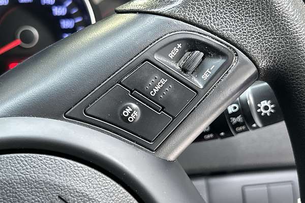 2013 Kia Cerato Si TD thumb-16