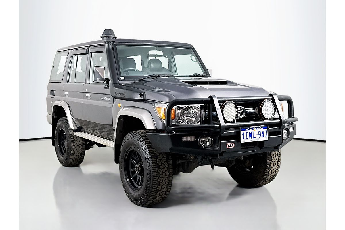 2022 Toyota Landcruiser GXL VDJ76R