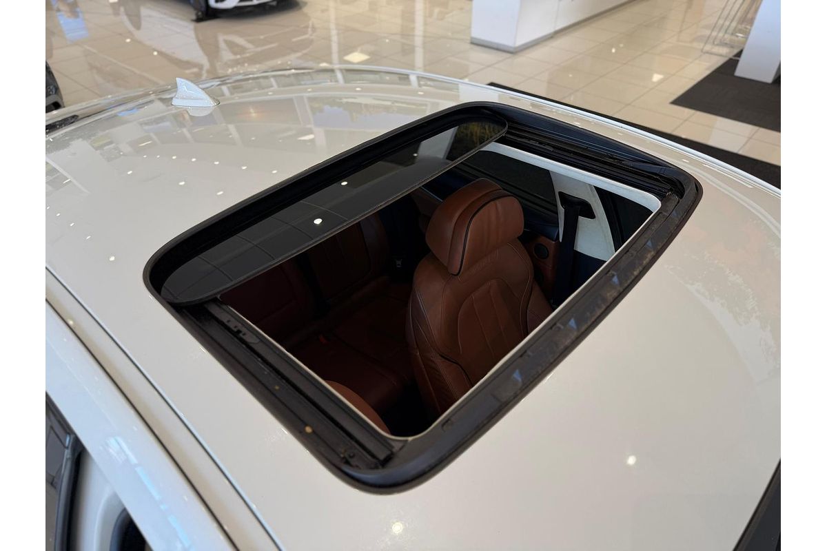 2015 BMW X6 M50d F16