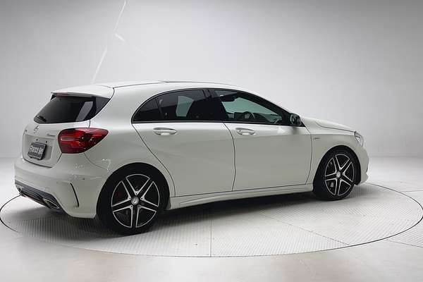 2015 Mercedes-Benz A-Class A250 Sport W176 thumb-7