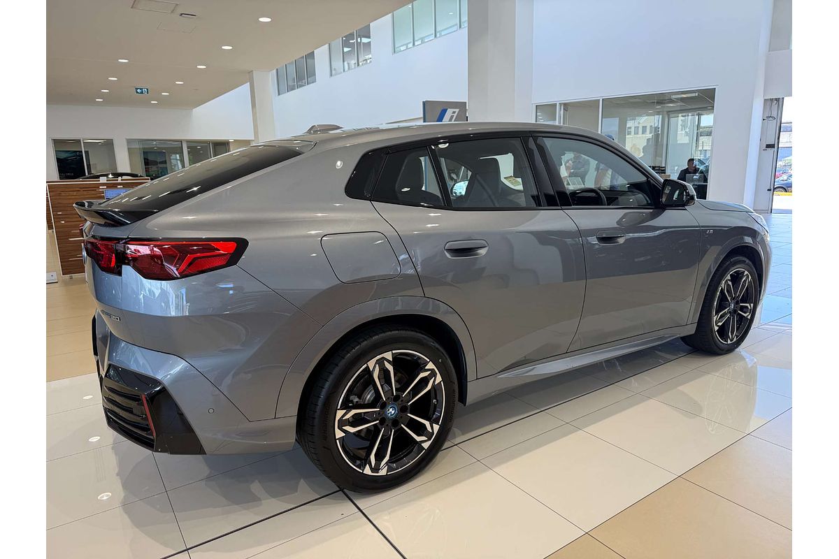 iX2 U10 eDrive20 M Sport Coupe 5dr Auto 1sp 150kW