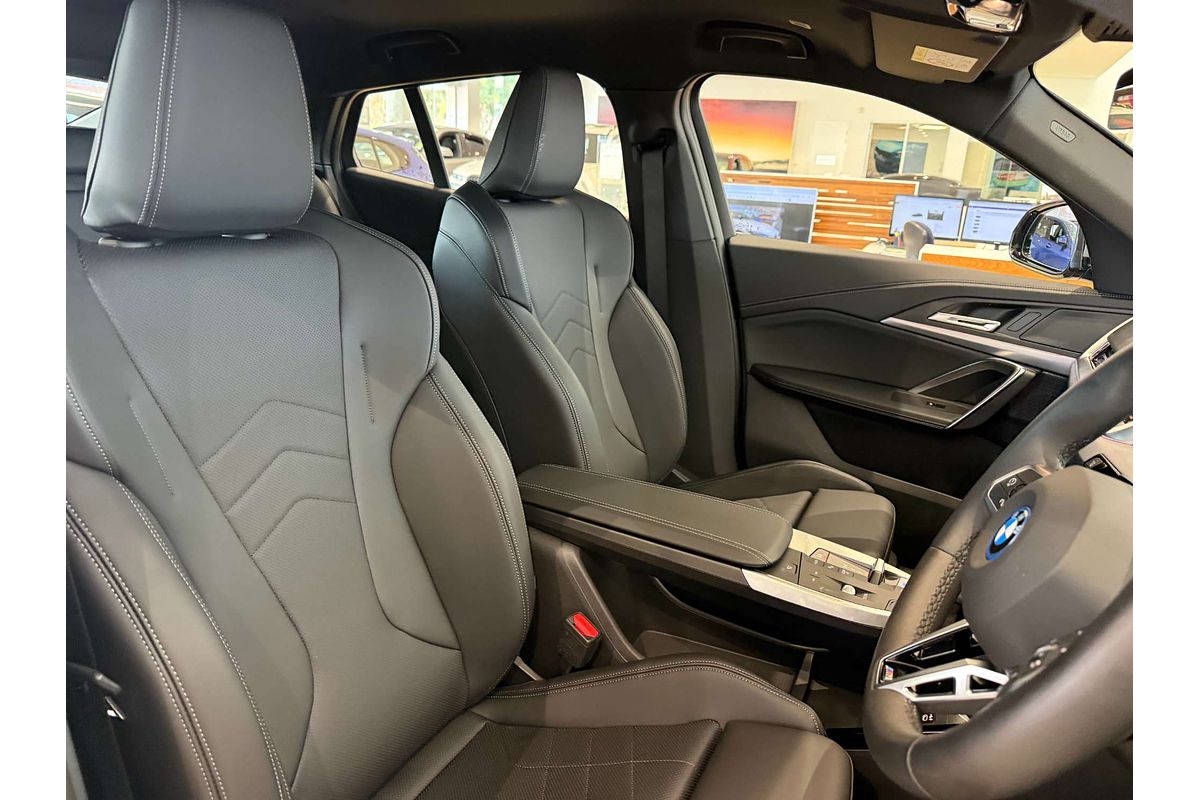 iX2 U10 eDrive20 M Sport Coupe 5dr Auto 1sp 150kW