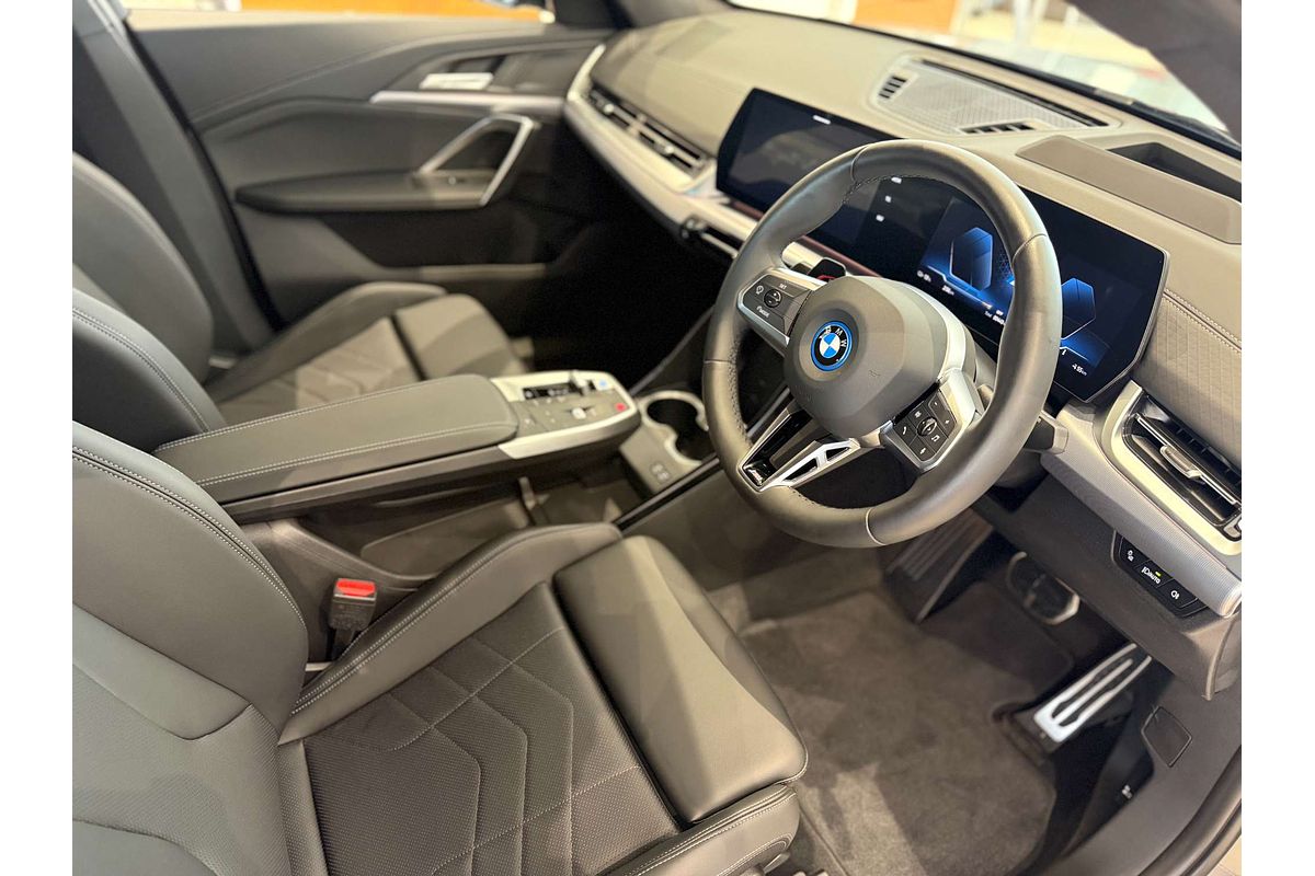 iX2 U10 eDrive20 M Sport Coupe 5dr Auto 1sp 150kW