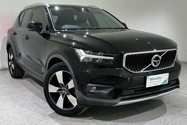 2020 Volvo XC40 T4 Momentum