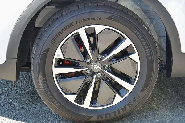 2025 Chery Tiggo 4 Hybrid Ultimate thumb-3