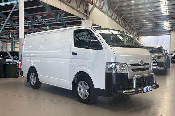 2018 Toyota Hiace TRH201R LWB