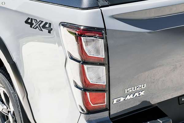 2025 Isuzu D-MAX X-TERRAIN 4X4 thumb-12