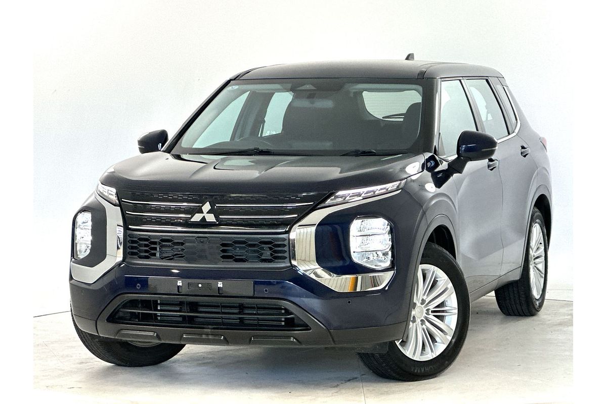 2024 Mitsubishi Outlander ES ZM