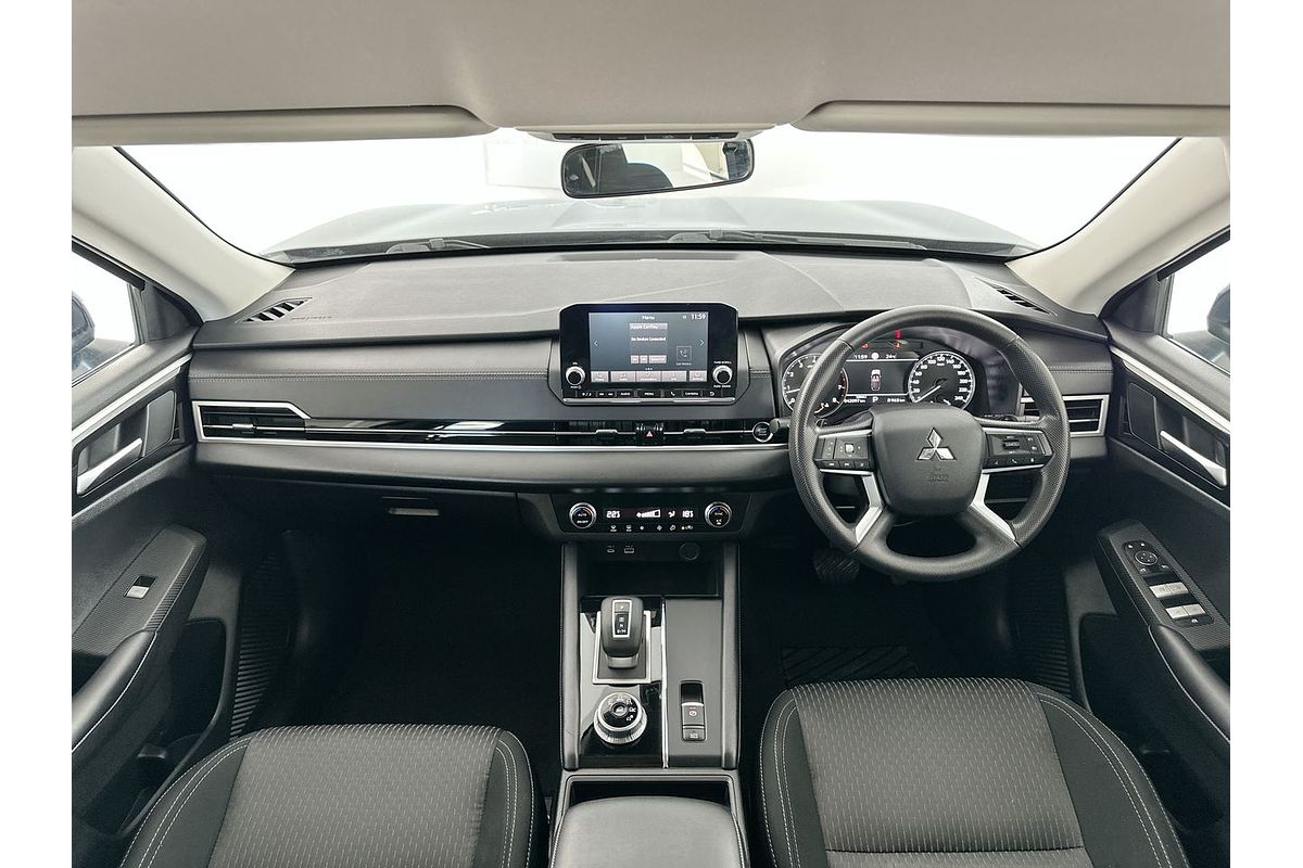 2024 Mitsubishi Outlander ES ZM