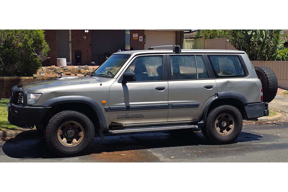 2001 Nissan Patrol ST GU II