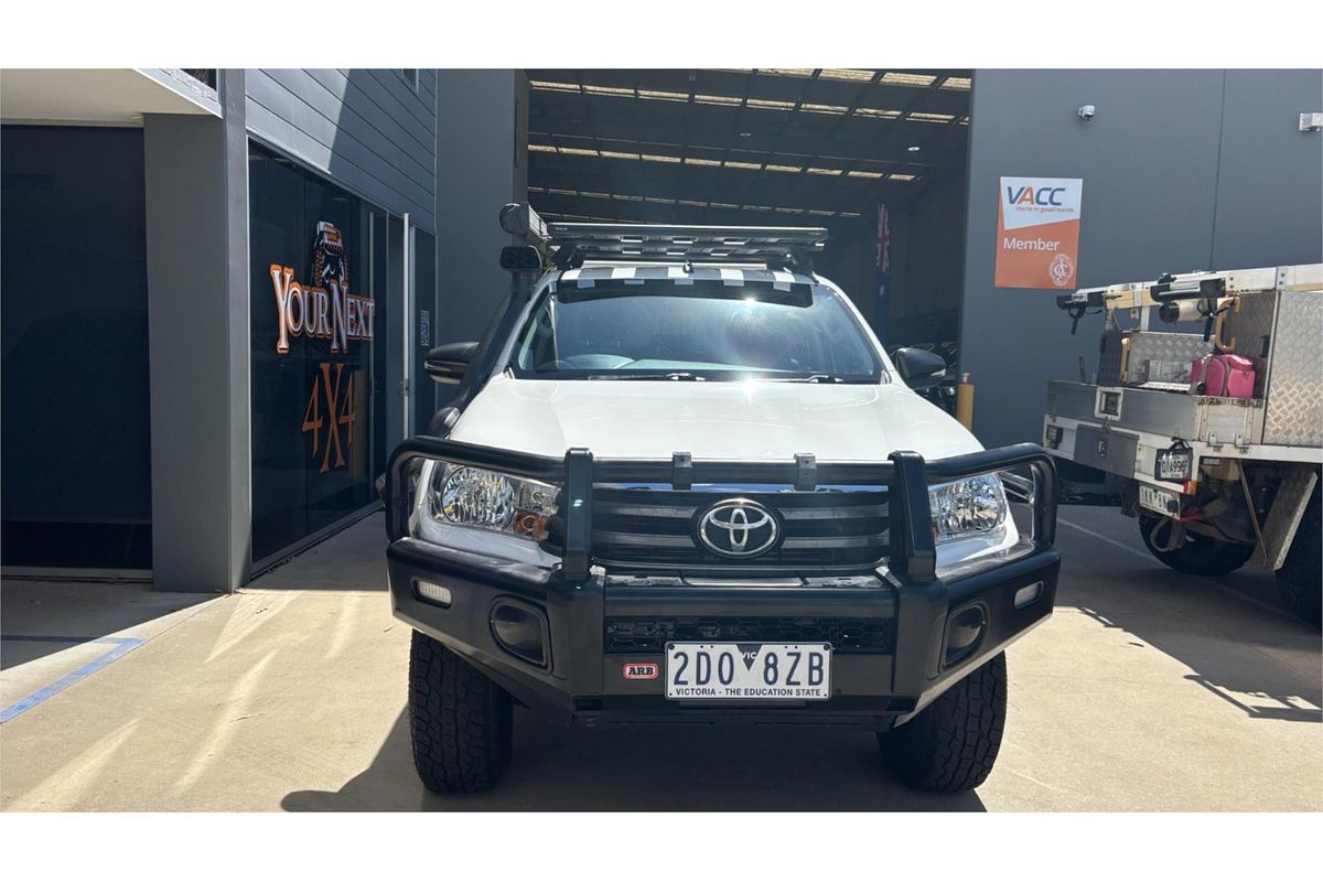 2017 Toyota Hilux SR GUN126R 4X4