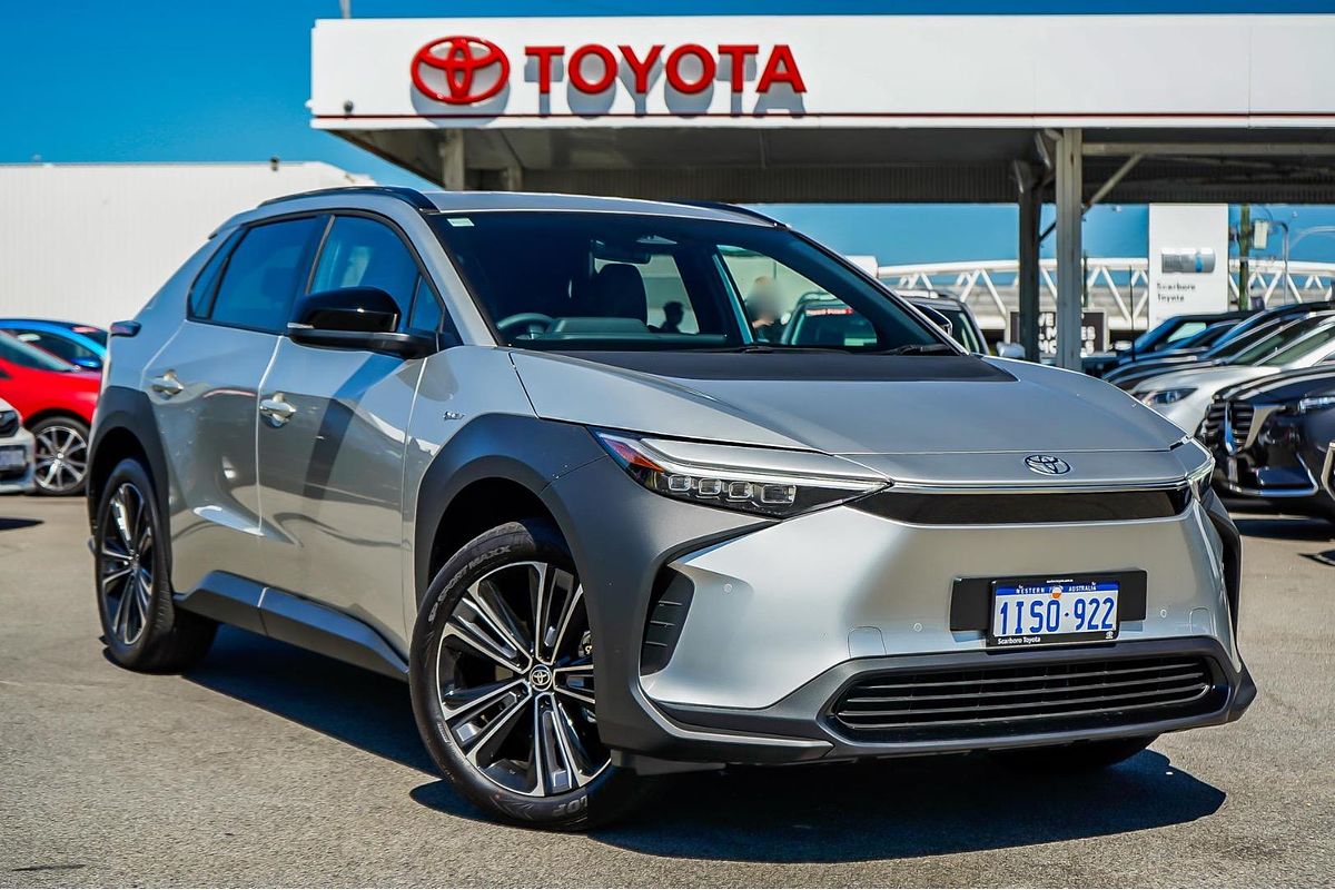 2025 Toyota bZ4X XEAM10R