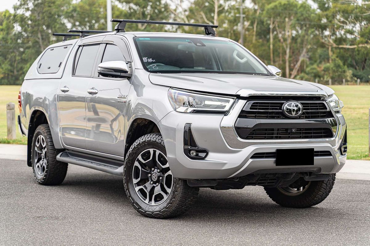 2022 Toyota Hilux SR5 GUN126R
