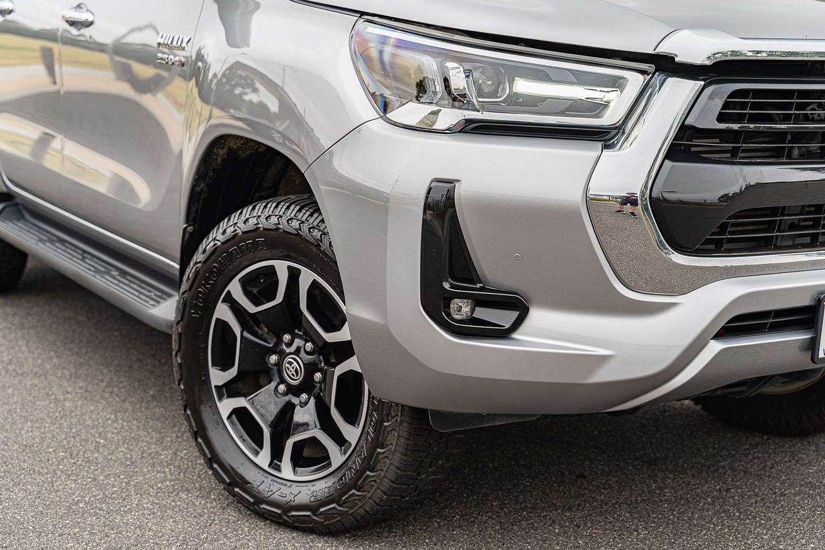2022 Toyota Hilux SR5 GUN126R