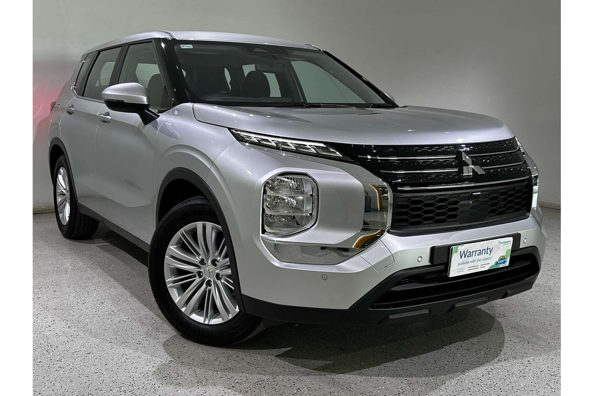 2024 Mitsubishi Outlander ES ZM