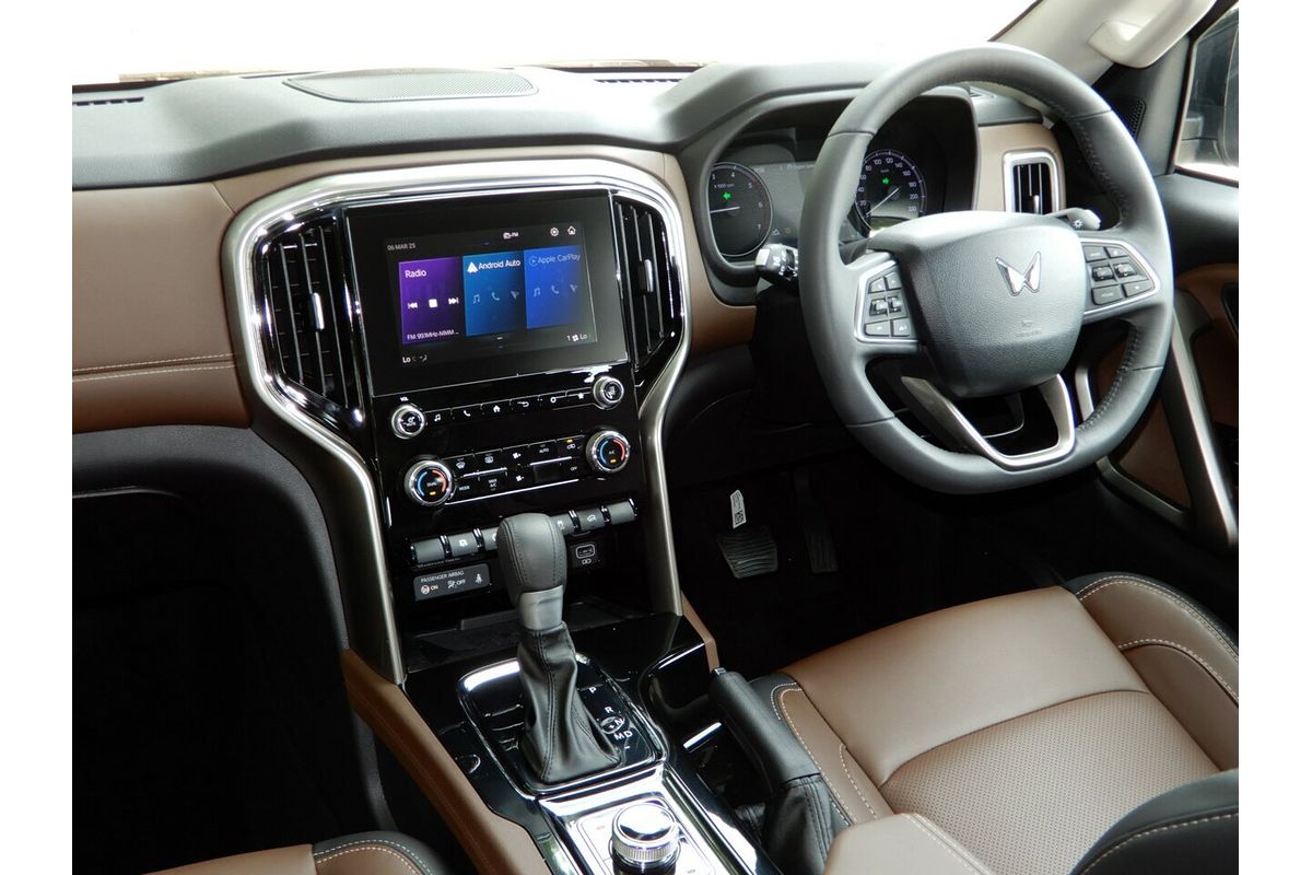 2025 Mahindra Scorpio Z8L+