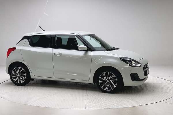 2023 Suzuki Swift GLX Turbo AZ Series II thumb-3